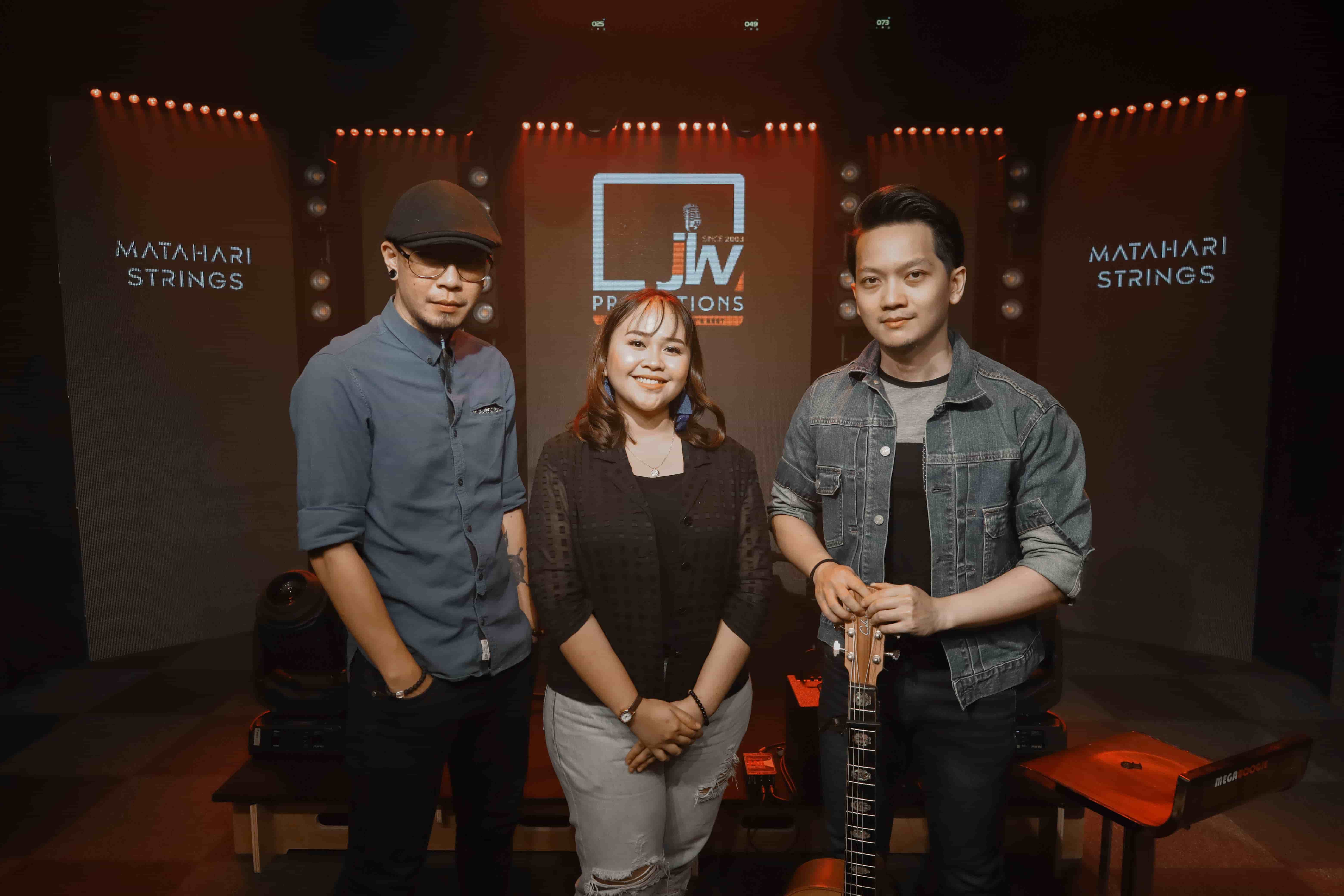 MATAHARI STRINGS band